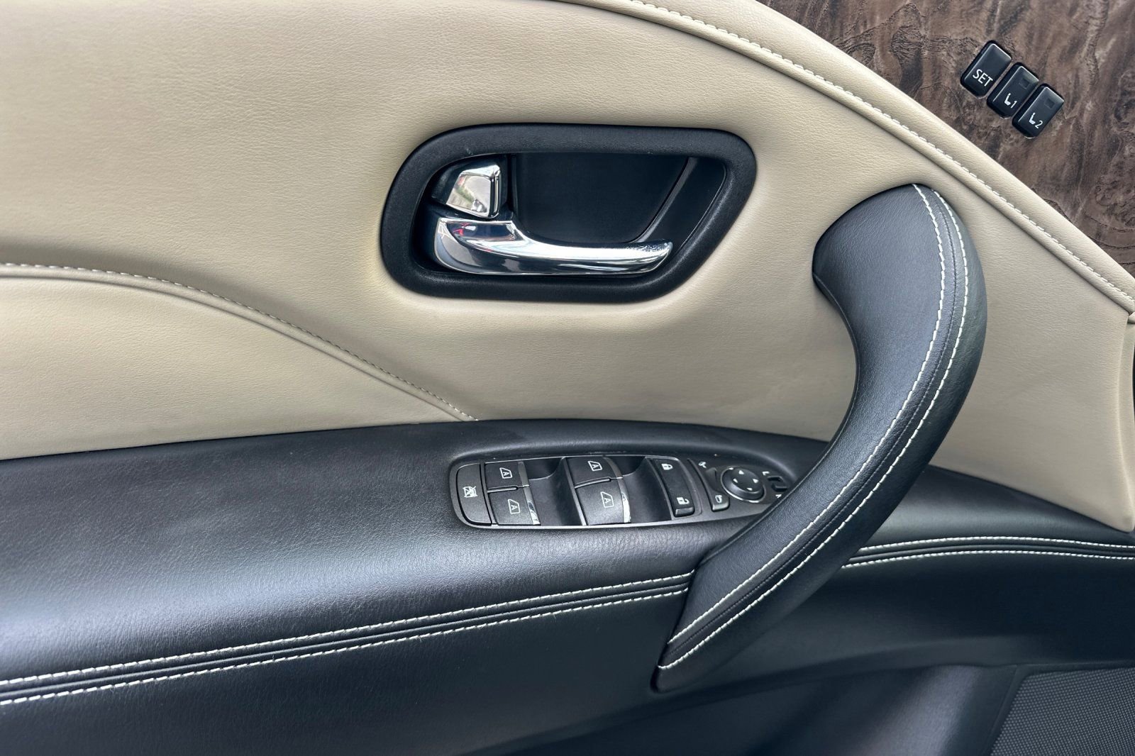 Certified 2023 INFINITI QX80 Premium Select w/ Cargo Package image 12