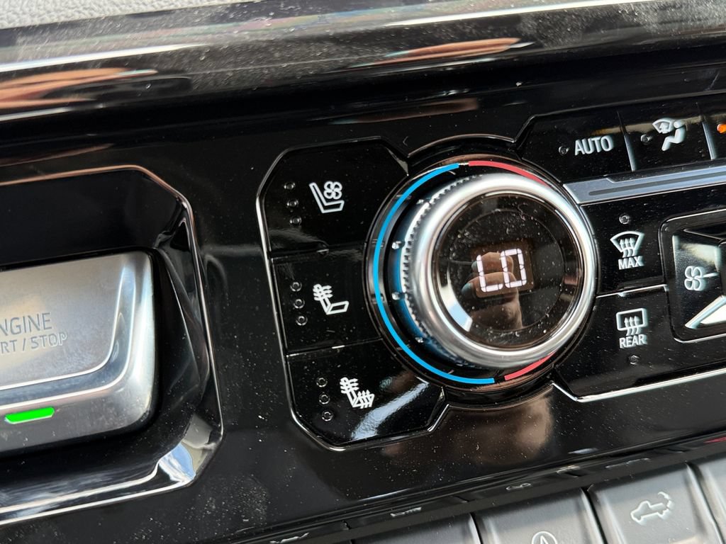 New 2026 GMC Sierra 1500 AT4 w/ AT4 Premium Package AWD/4WD image 27