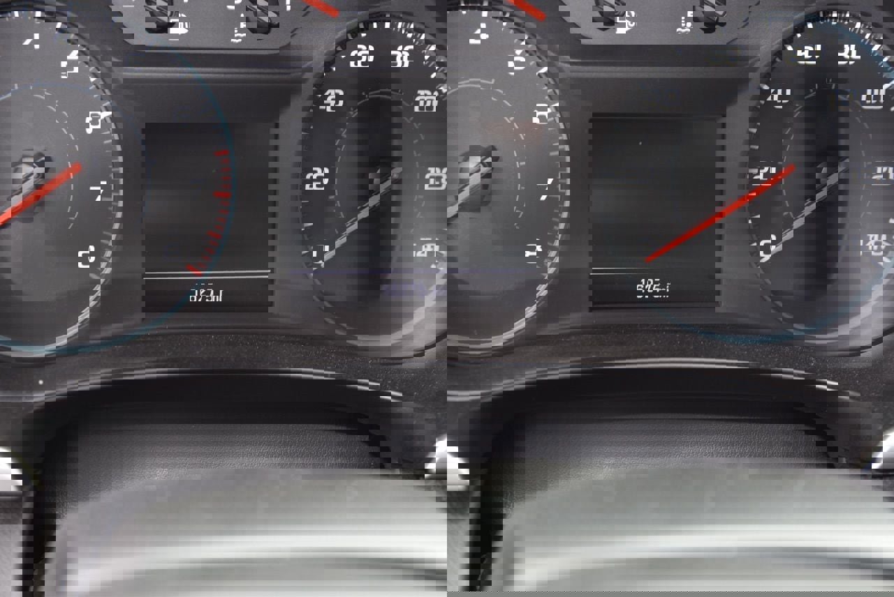 Used 2025 Chevrolet Malibu LT w/ Midnight Edition image 8