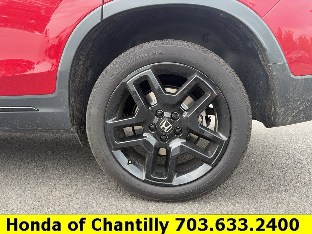 Certified 2024 Honda Passport Black Edition image 24