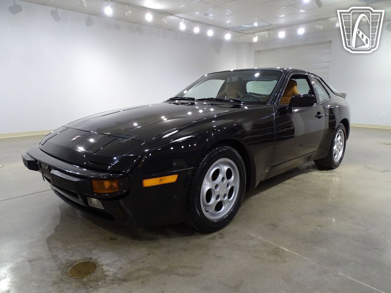 Used 1987 Porsche 944 S RWD image 4