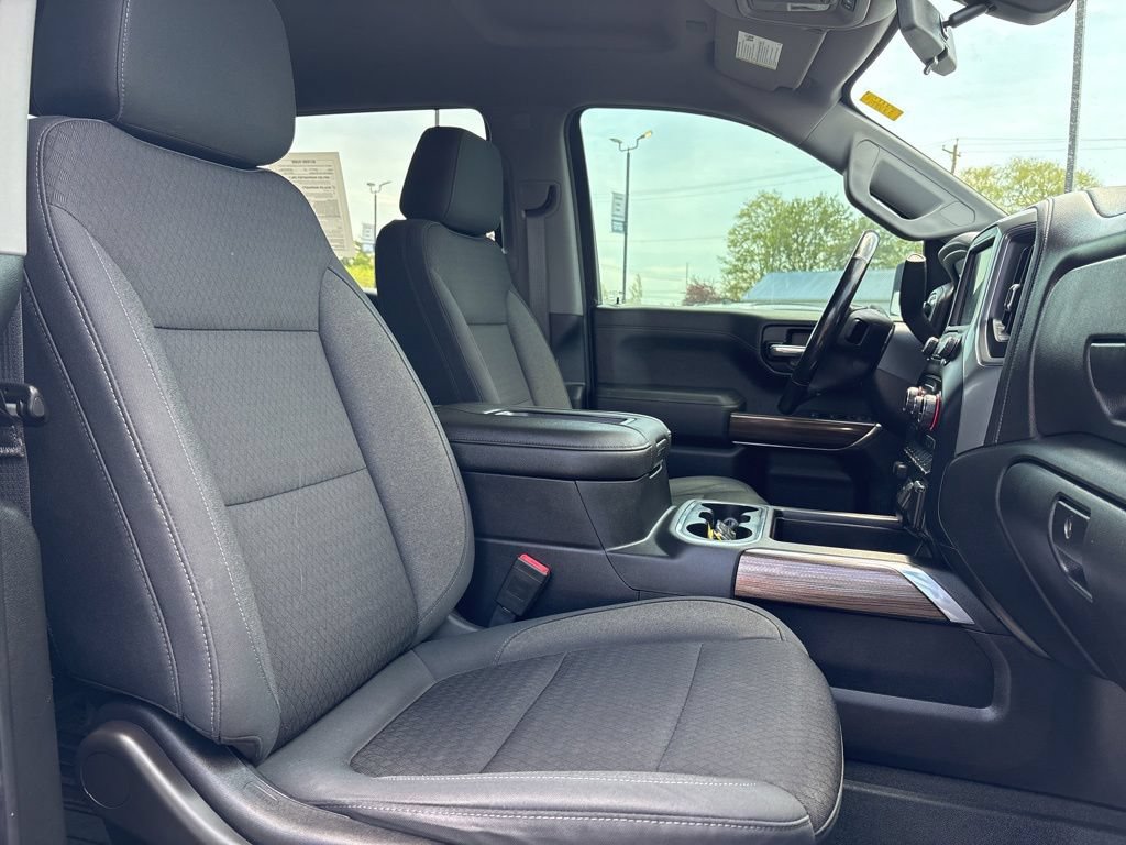 Used 2019 Chevrolet Silverado 1500 LT Trail Boss AWD/4WD image 13