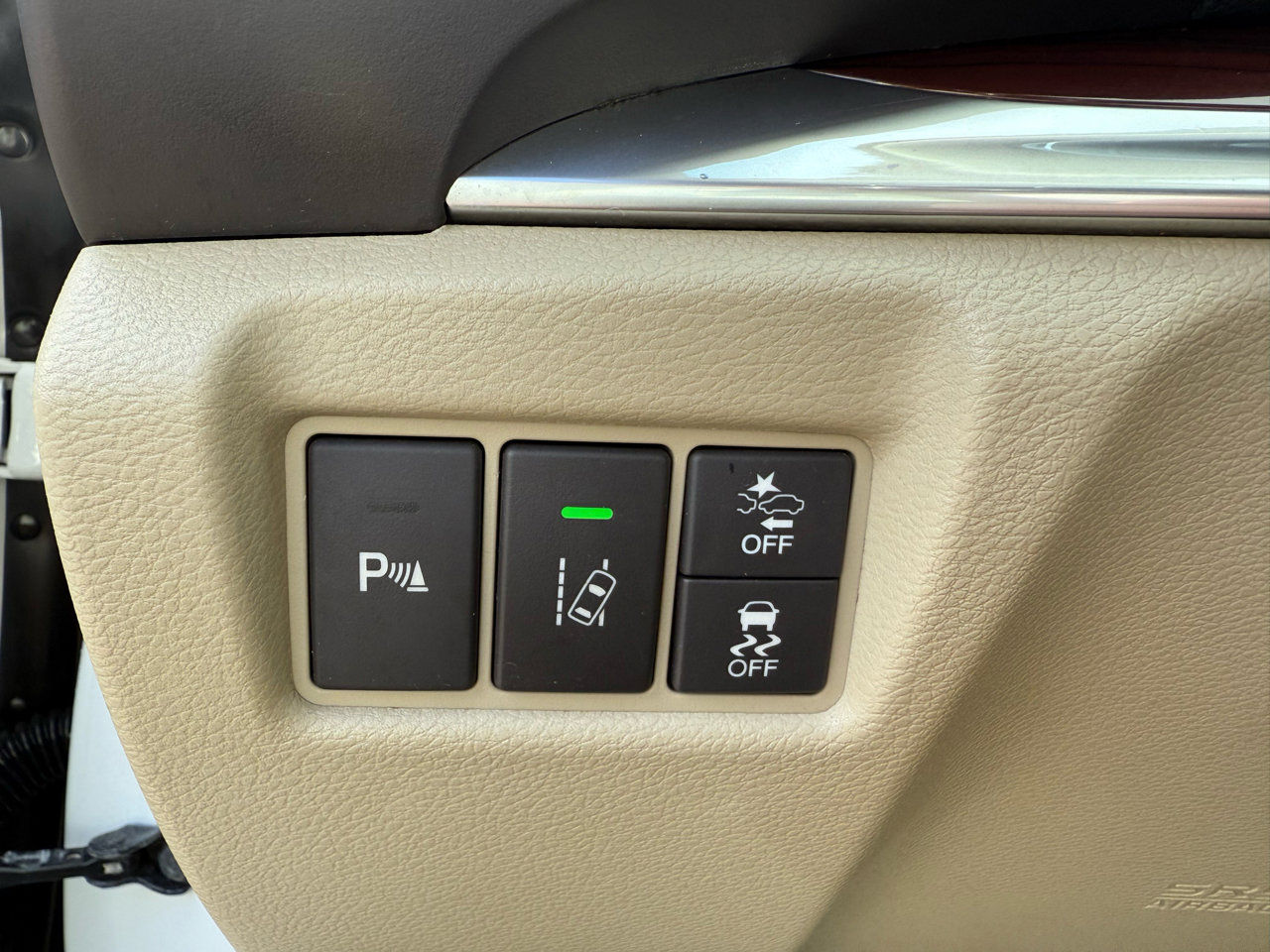 Used 2016 Acura MDX SH-AWD image 34