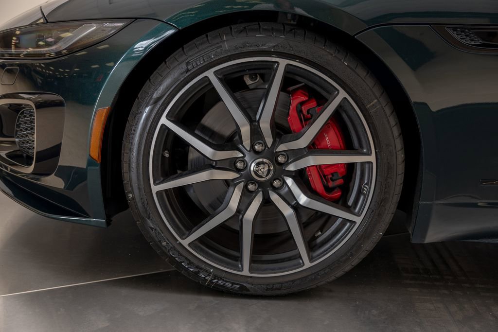 Used 2024 Jaguar F-TYPE R AWD/4WD image 47