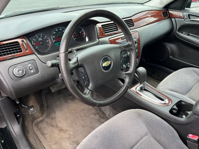 Used 2011 Chevrolet Impala LT FWD image 22
