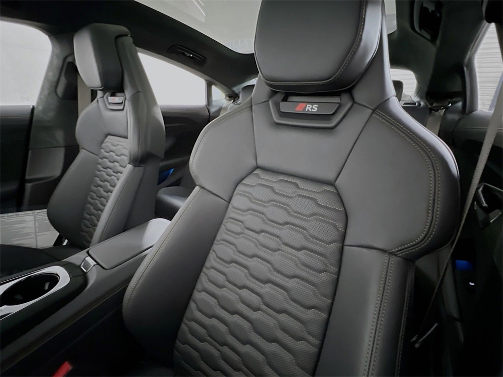 New 2026 Audi RS e-tron GT performance image 11
