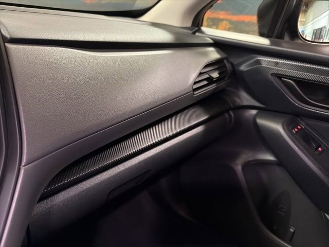 Used 2024 Subaru Crosstrek 2.0i w/ Crosstrek Mirror Package image 30