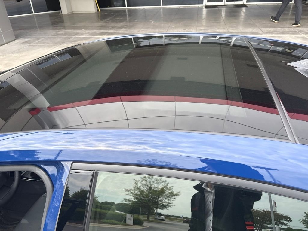 Used 2024 Toyota Prius XLE FWD image 5