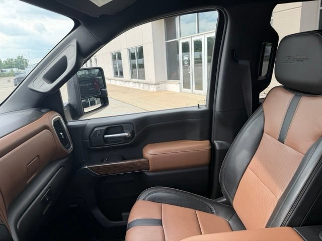 Used 2021 Chevrolet Silverado 3500 High Country w/ Z71 Off-Road Package AWD/4WD image 15