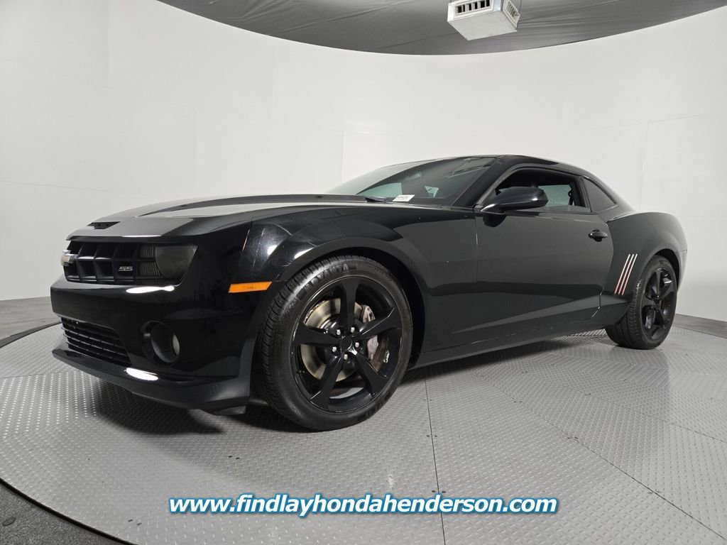 Used 2013 Chevrolet Camaro SS w/ RS Package RWD image 2