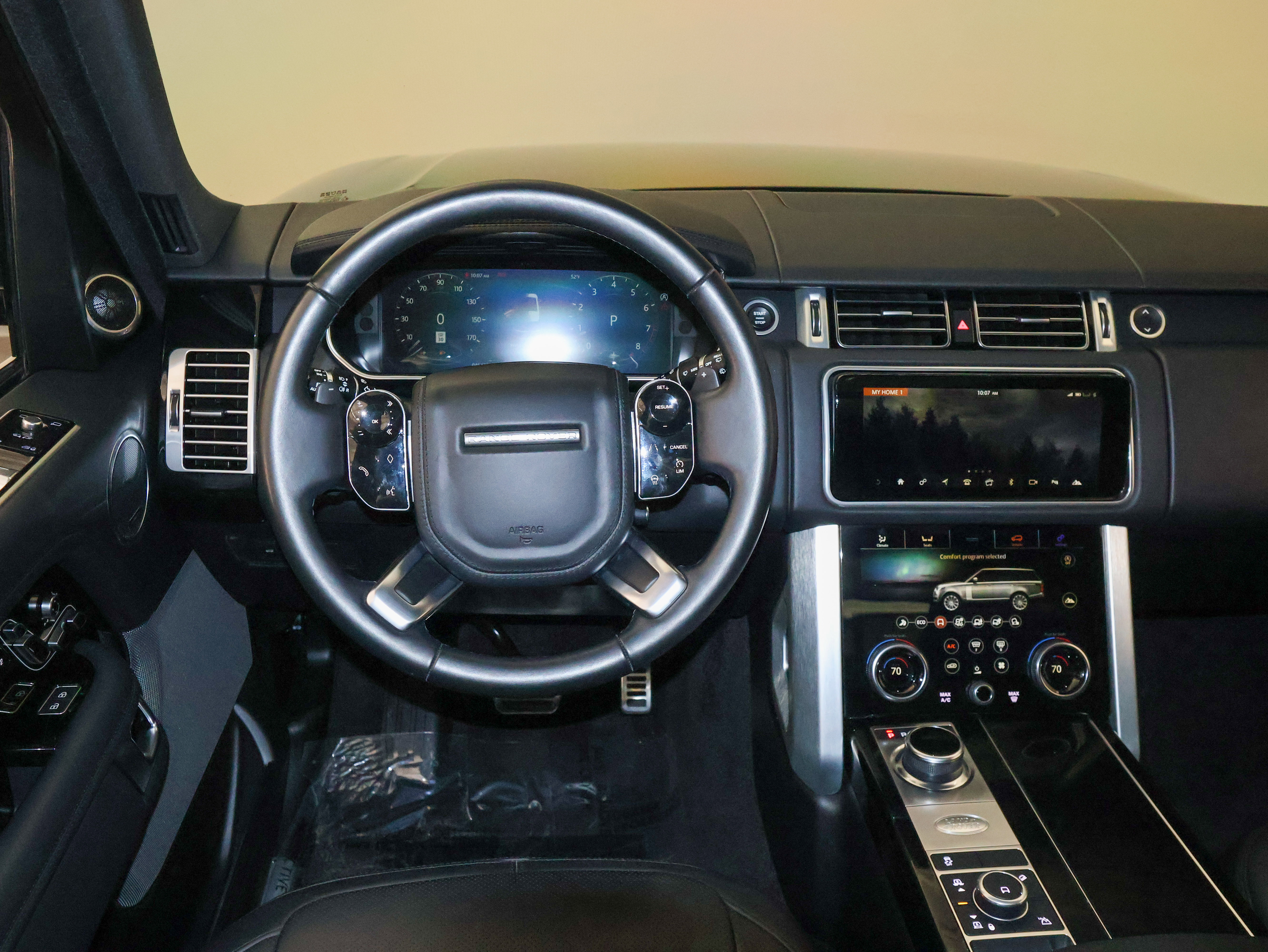 Used 2022 Land Rover Range Rover Westminster Edition image 33