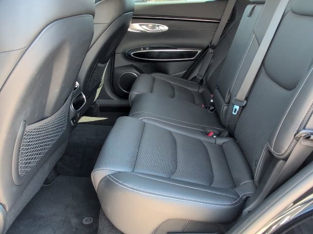 Used 2023 Genesis GV70 2.5T AWD/4WD image 7