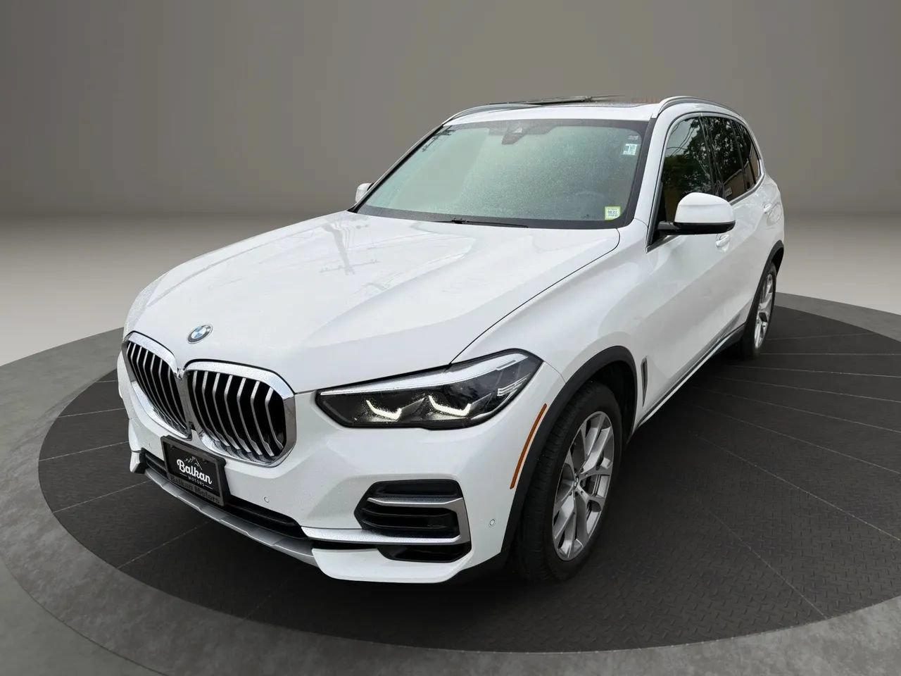 Used 2023 BMW X5 xDrive40i w/ Premium Package AWD/4WD image 14
