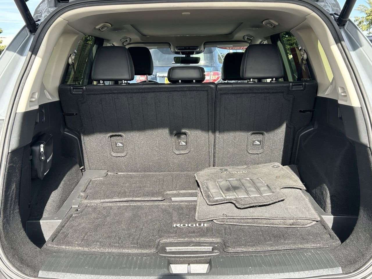 Certified 2023 Nissan Rogue Platinum w/ Platinum Premium Package FWD image 13