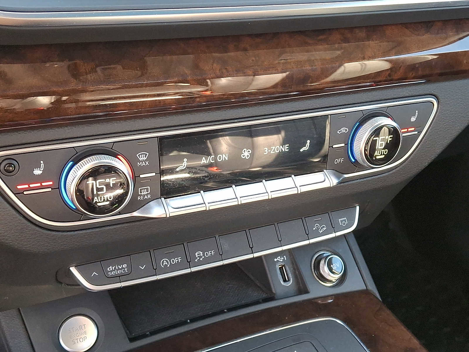 Used 2019 Audi Q5 2.0T Premium w/ Convenience Package image 16