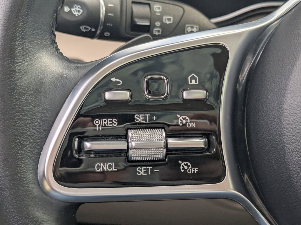 Certified 2022 Mercedes-Benz GLC 300 4MATIC w/ Premium Package Lite image 12