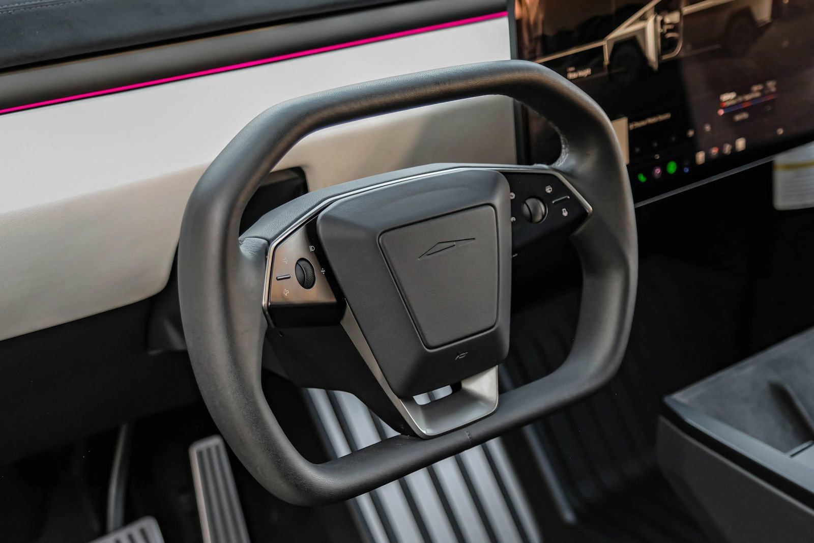 Used 2024 Tesla Cybertruck Cyberbeast AWD/4WD image 23