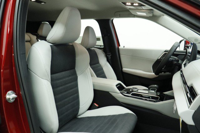 New 2026 Mitsubishi Outlander SE FWD image 17