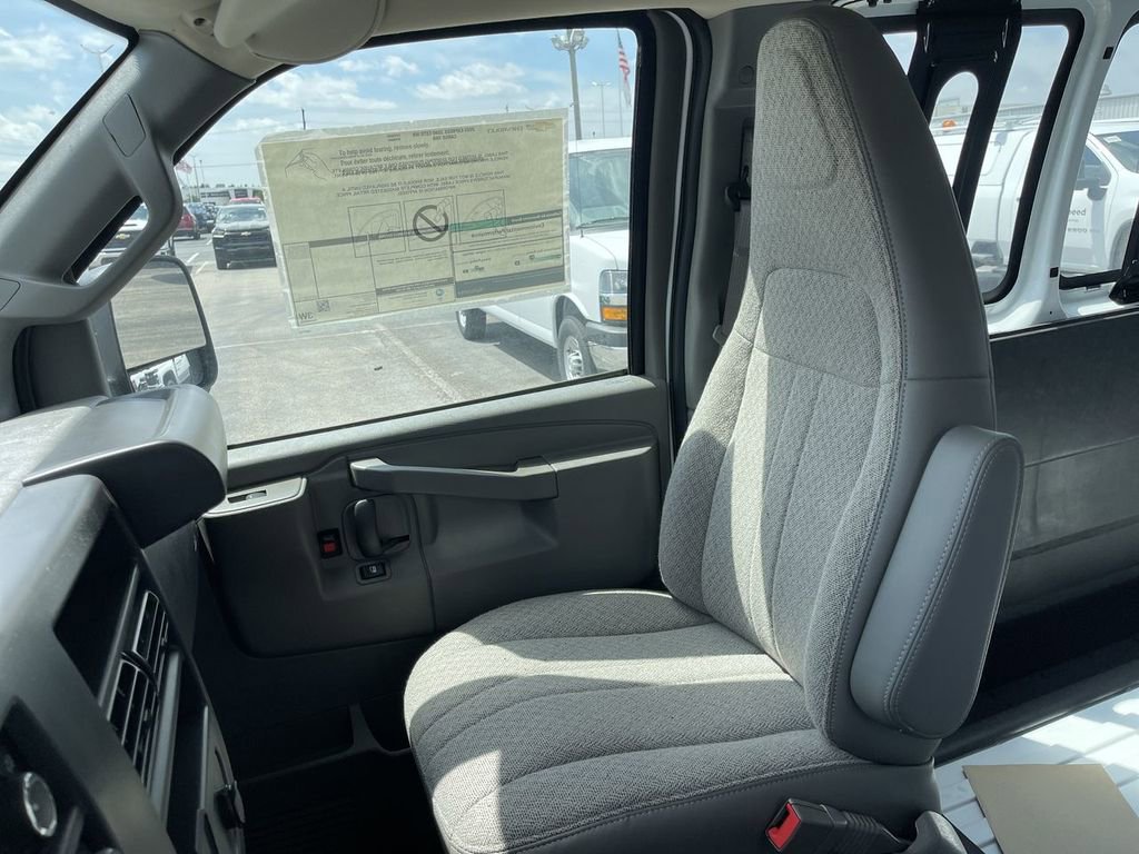 New 2025 Chevrolet Express 3500 Extended w/ Driver Convenience Package RWD image 17