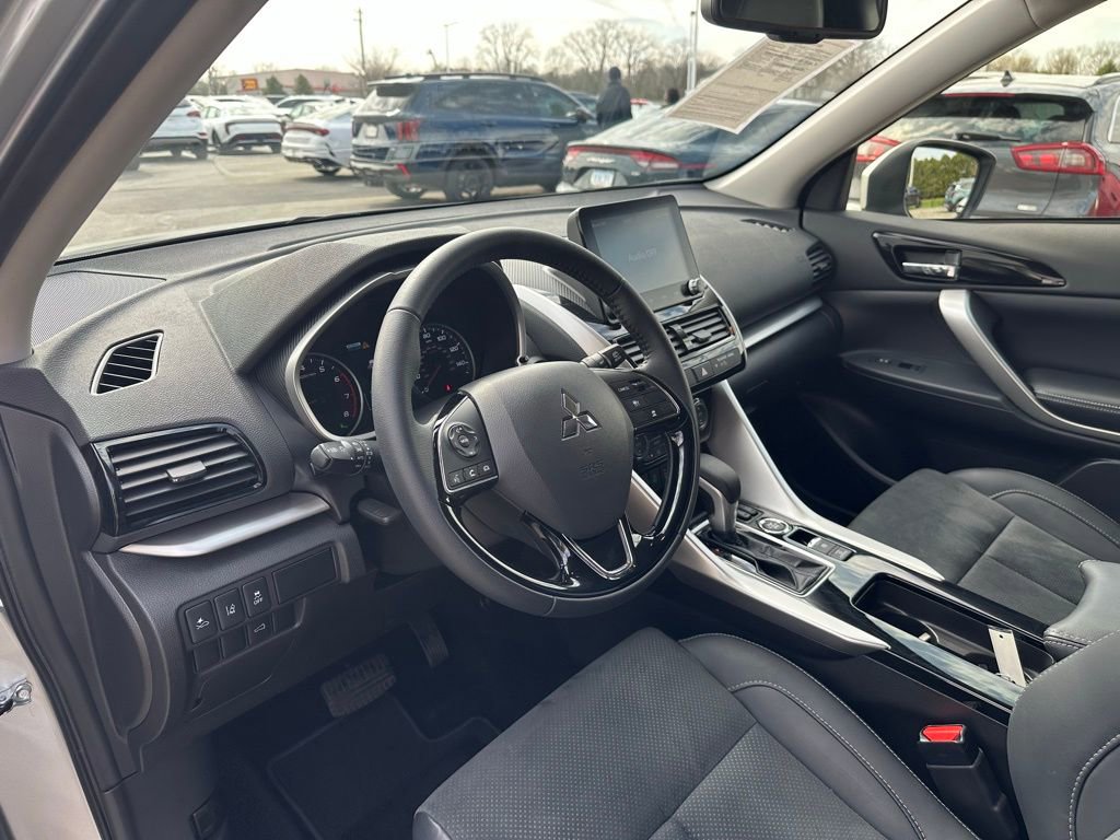 Used 2025 Mitsubishi Eclipse Cross SE image 12