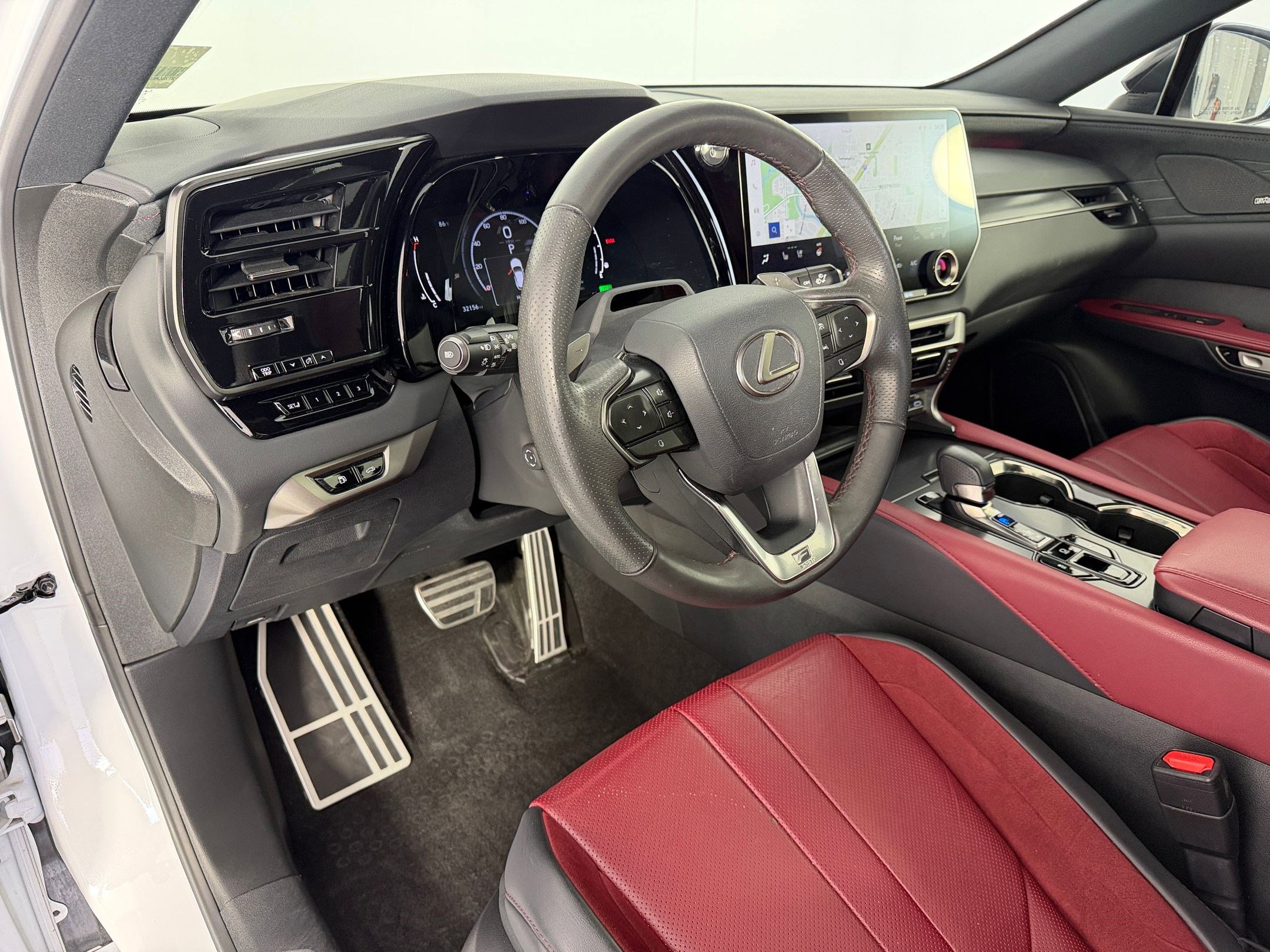 Used 2024 Lexus RX 500h F Sport w/ Convenience Package image 4