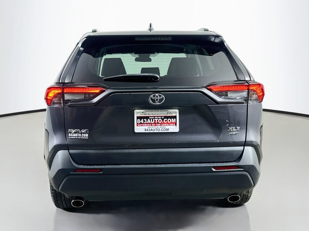 Used 2022 Toyota RAV4 XLE AWD/4WD image 6