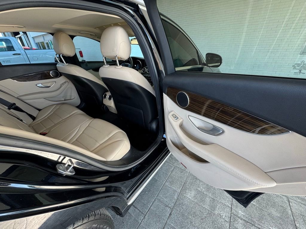 Used 2018 Mercedes-Benz C 300 Sedan image 22
