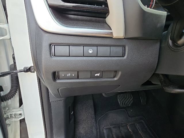 Used 2021 Nissan Rogue SL FWD image 15