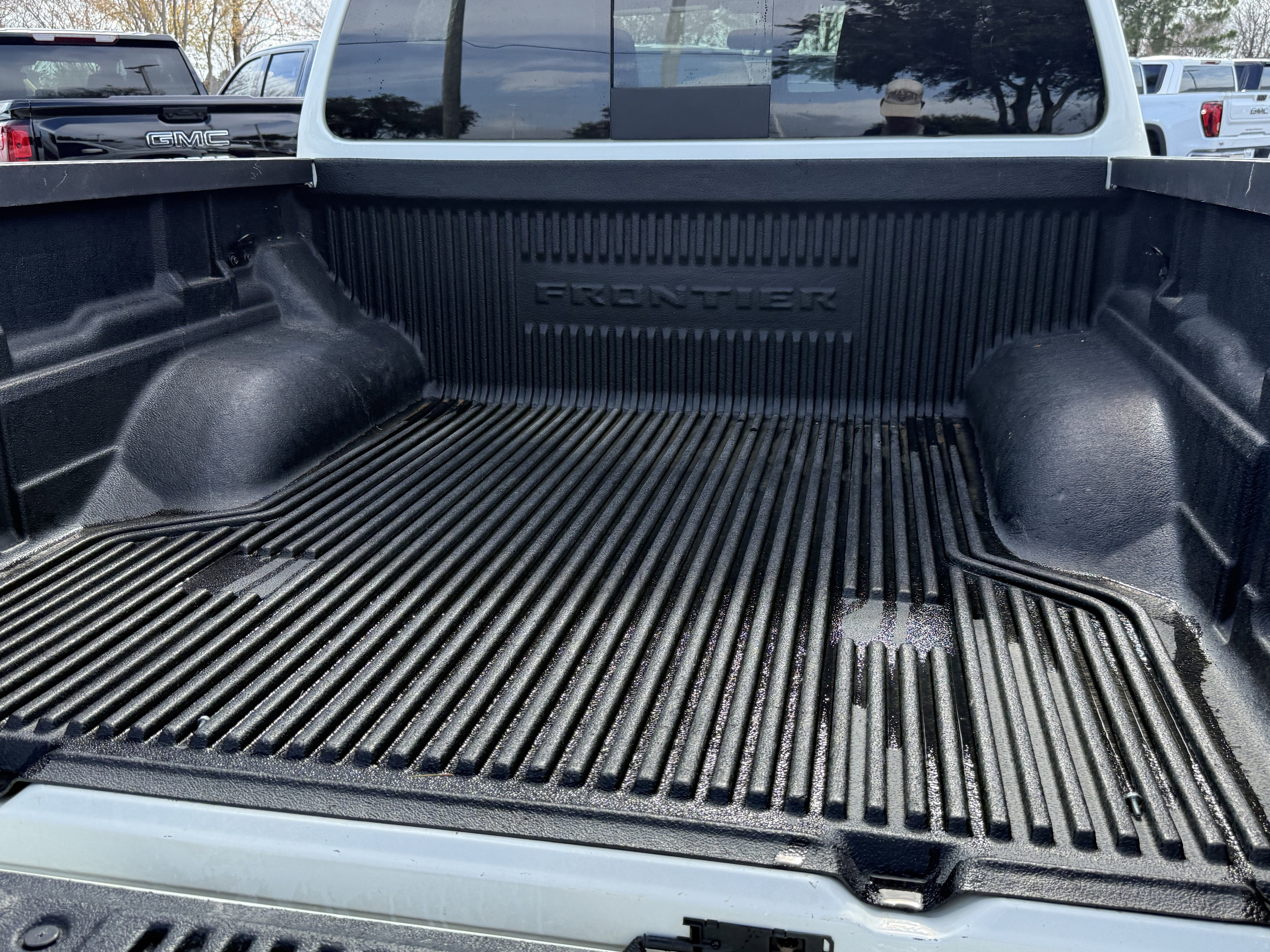 Used 2024 Nissan Frontier PRO-4X image 31