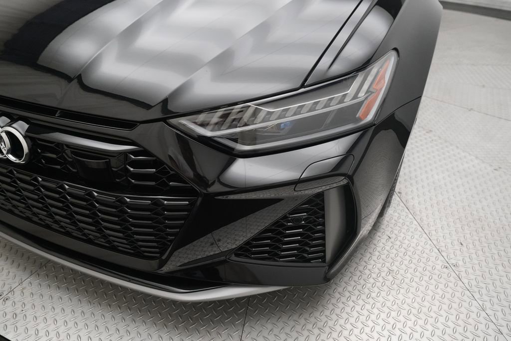 Used 2025 Audi RS 6 performance image 3