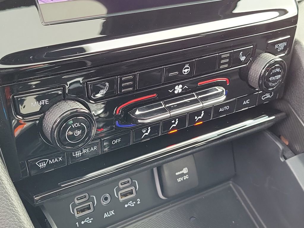 New 2025 Jeep Grand Cherokee Laredo X w/ Luxury Tech Group I image 30