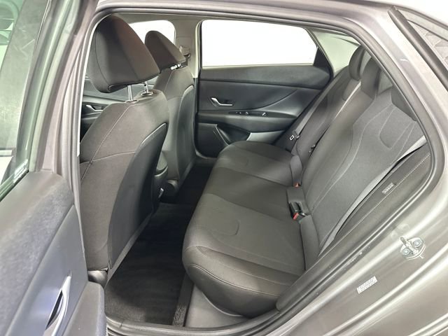 Certified 2024 Hyundai Elantra SE image 25