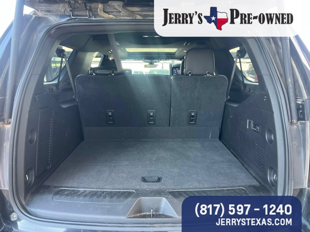 Used 2021 GMC Yukon XL SLT w/ SLT Luxury Plus Package RWD image 17