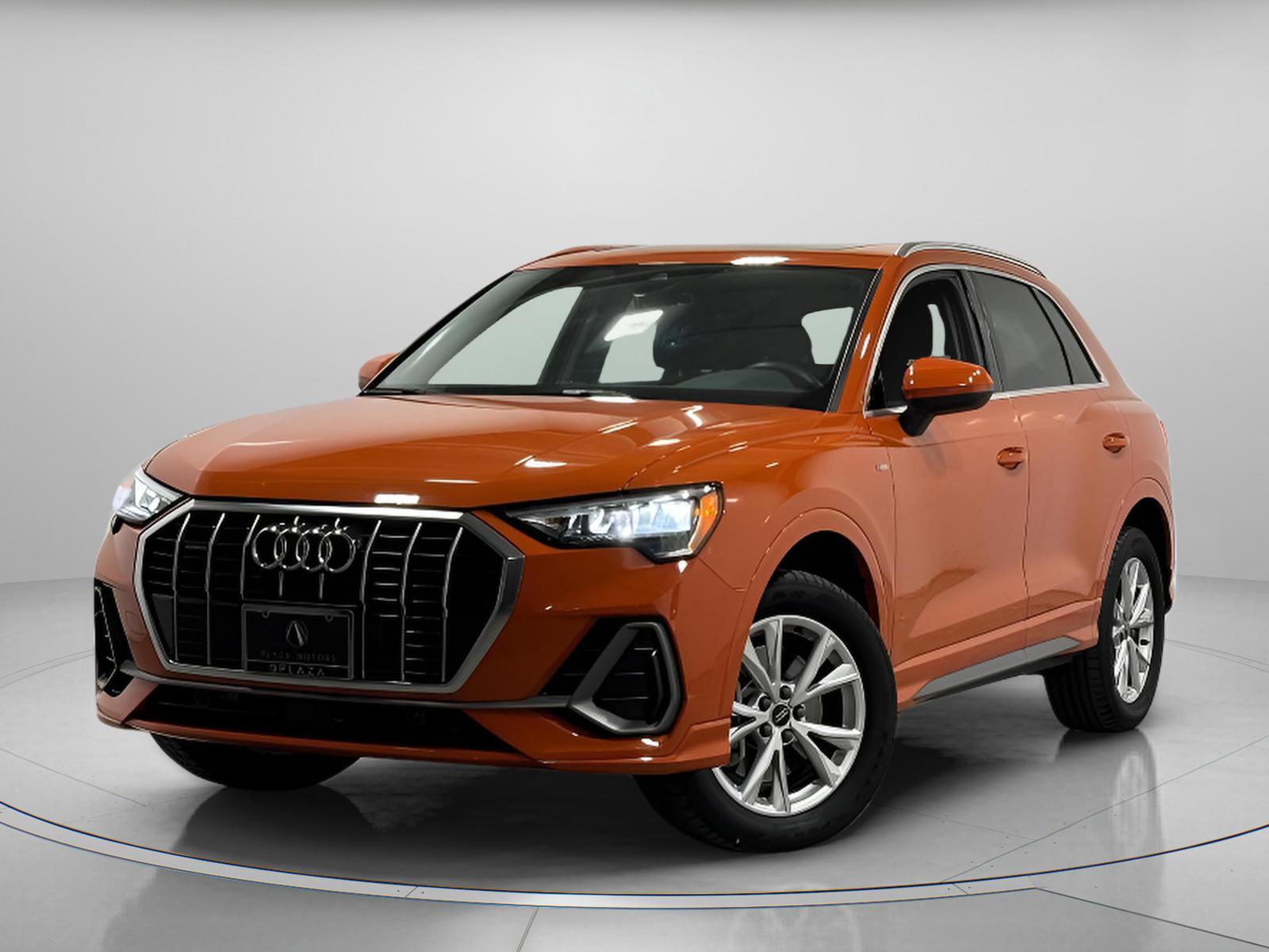 Certified 2022 Audi Q3 2.0T Premium w/ Convenience Package image 2