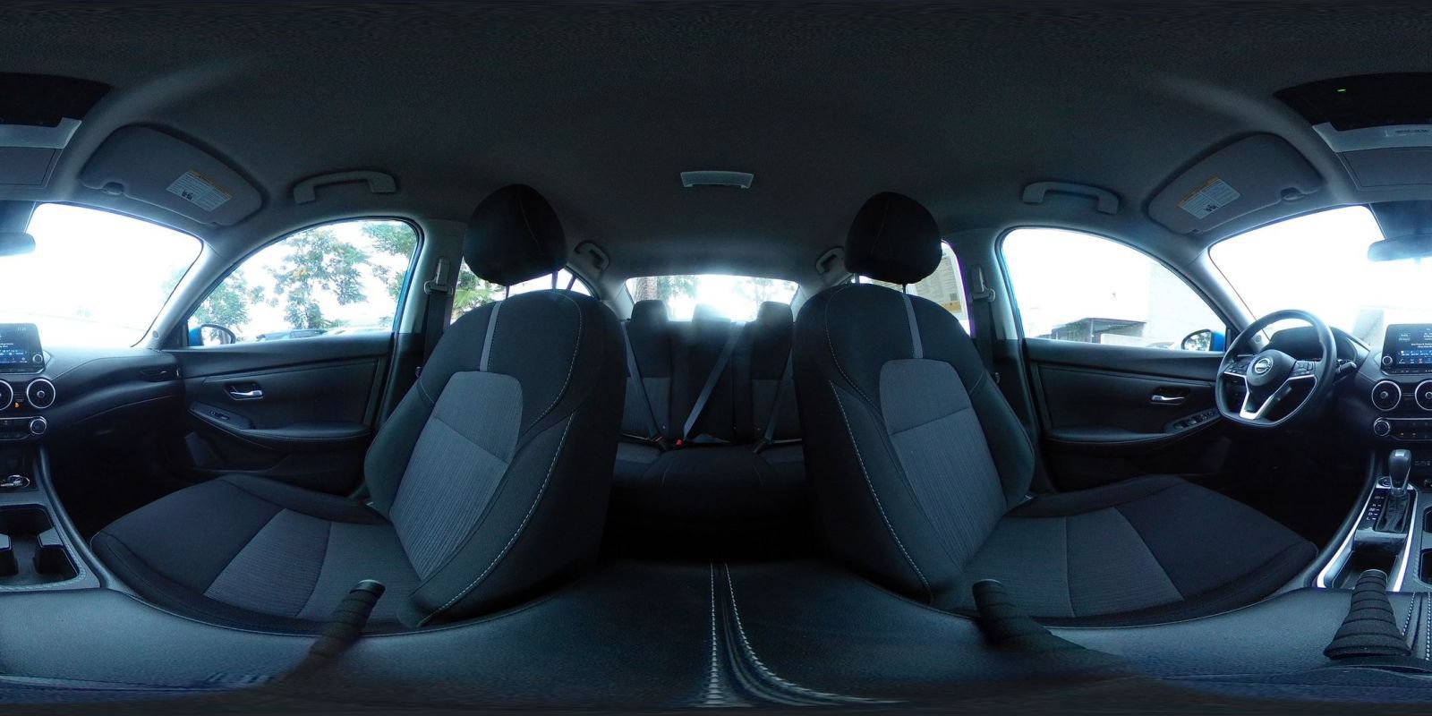 Used 2025 Nissan Sentra SV FWD image 40