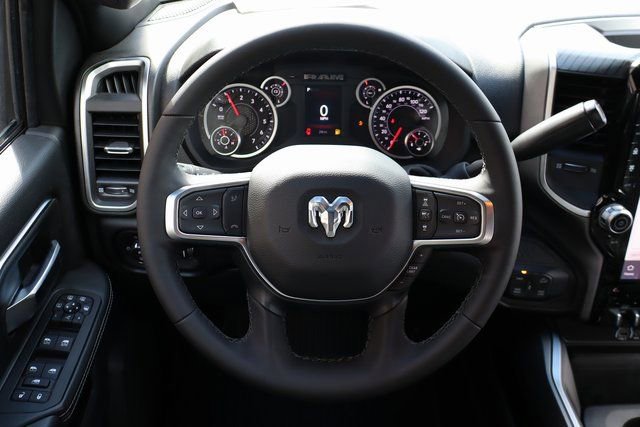 Used 2025 RAM 2500 Big Horn AWD/4WD image 18