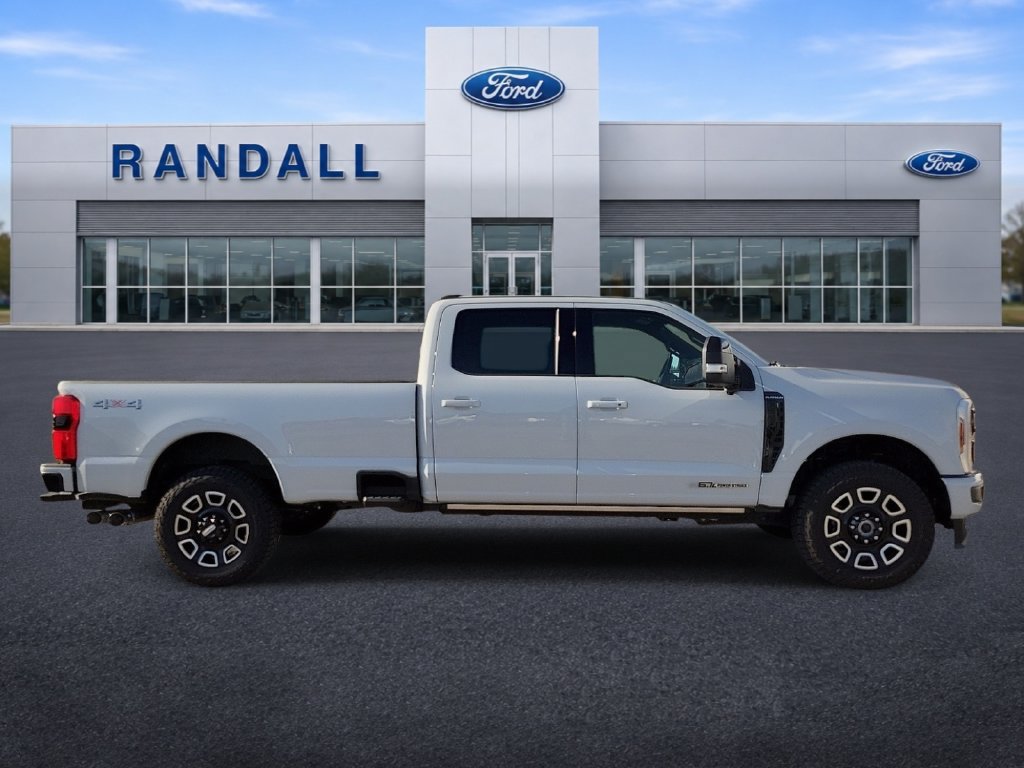 Used 2026 Ford F250 Platinum AWD/4WD image 6