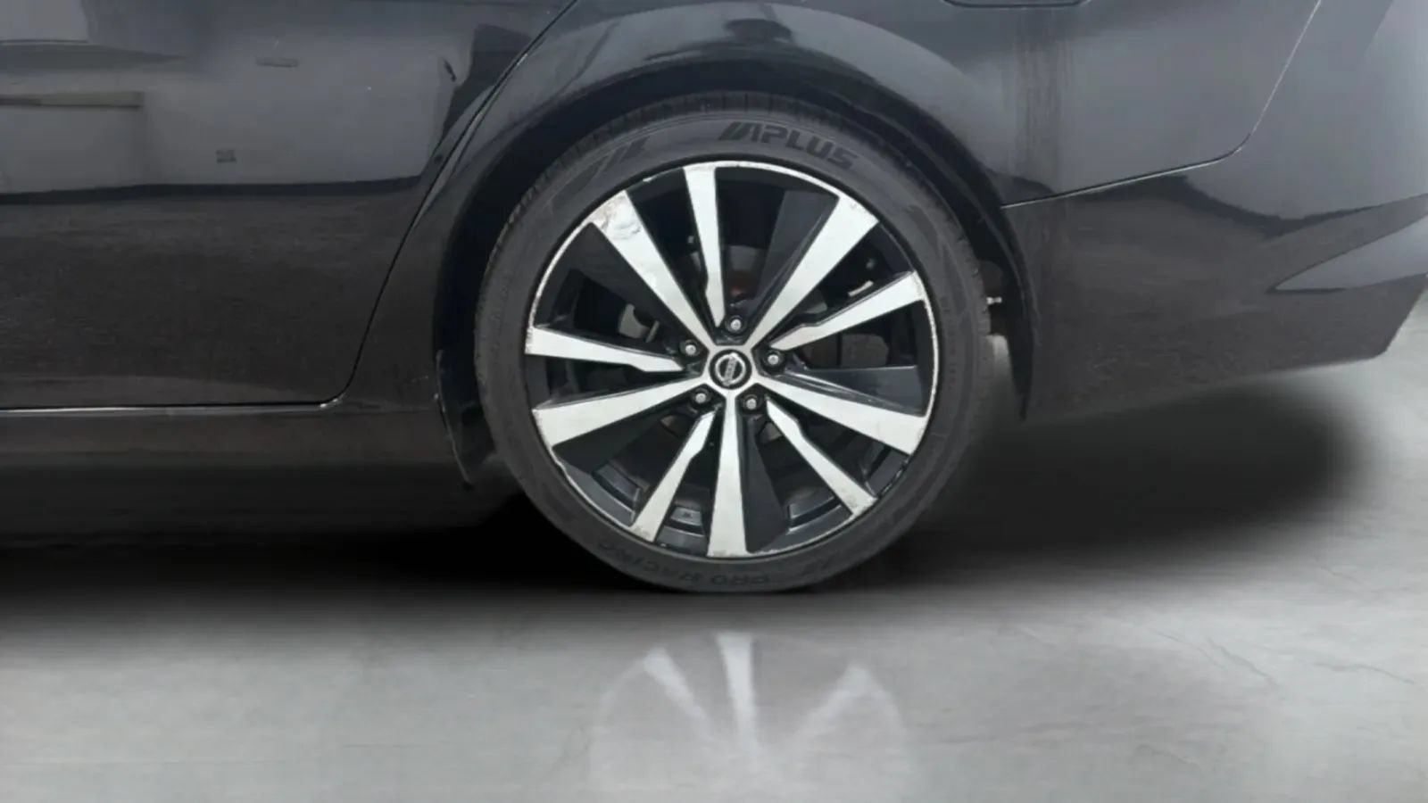 Used 2020 Nissan Altima 2.5 SR FWD image 27