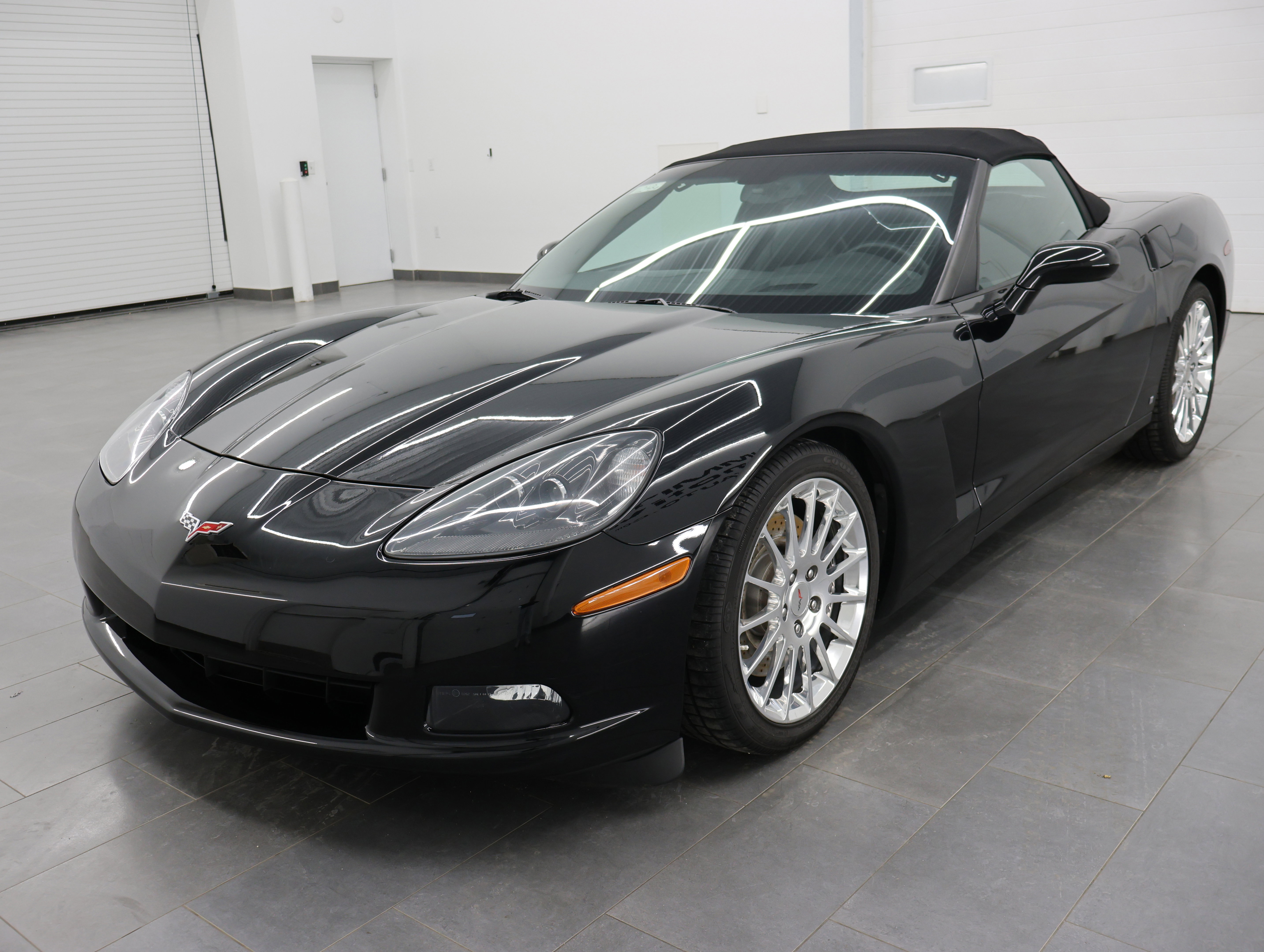 Used 2007 Chevrolet Corvette Convertible w/ Preferred Equipment Group image 6