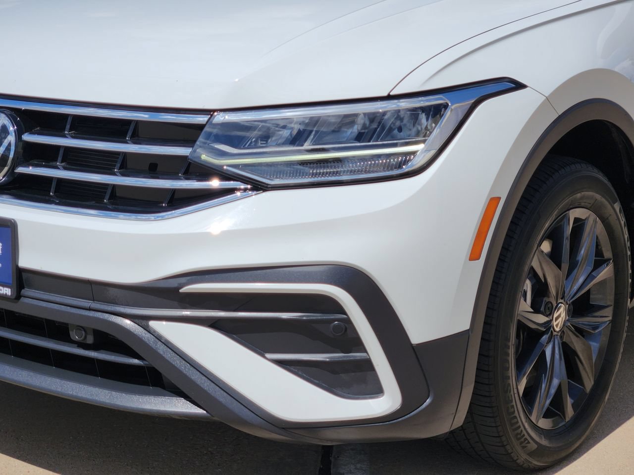 Used 2024 Volkswagen Tiguan SE FWD image 5
