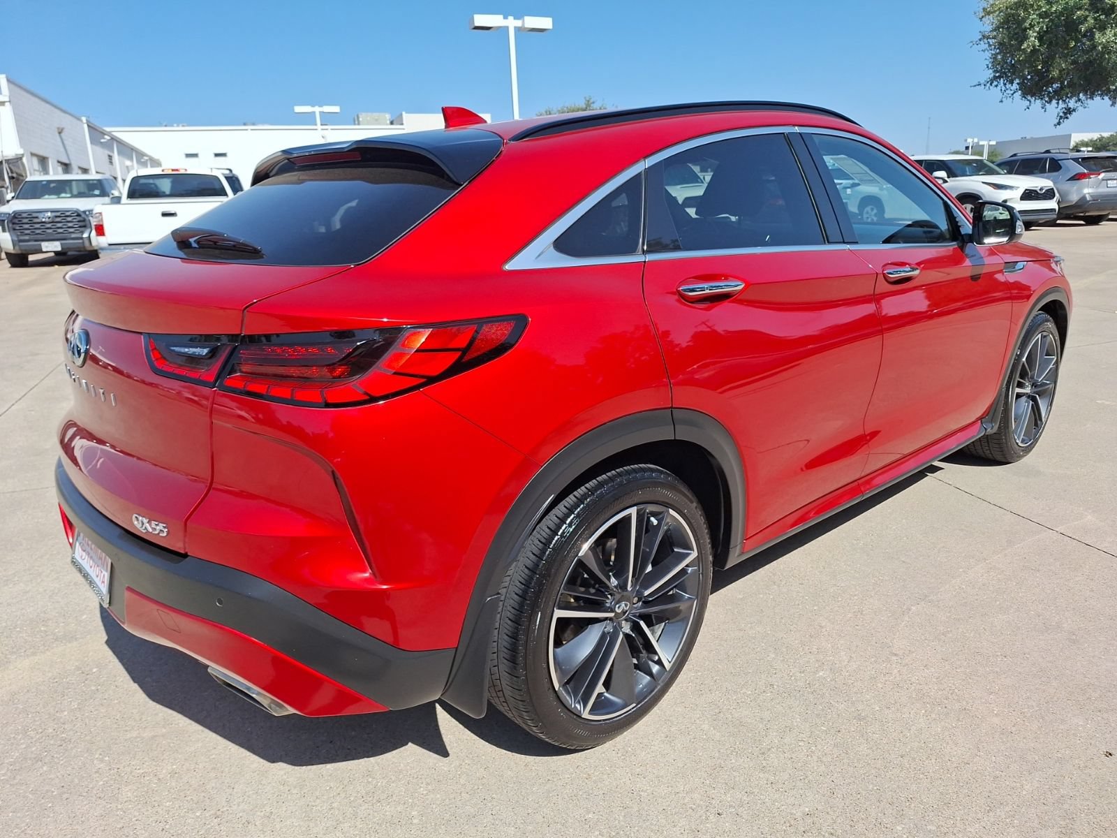 Used 2023 INFINITI QX55 Sensory w/ Lighting Package AWD/4WD image 6