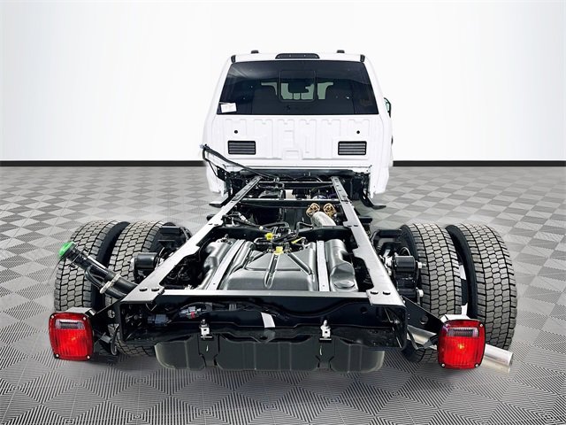New 2026 Ford F550 4x4 Crew Cab image 5