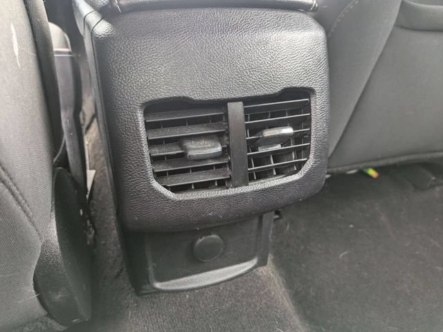 Used 2020 Ford Fusion SE FWD image 20