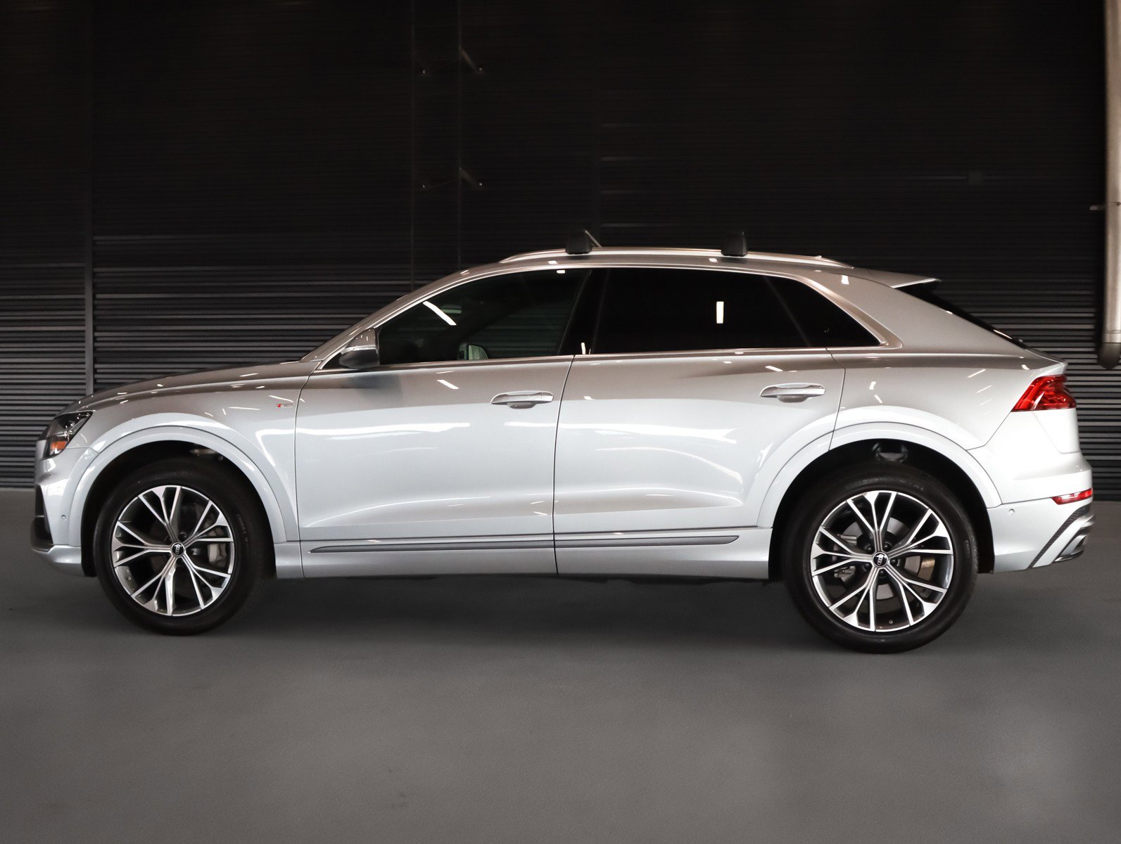 Used 2023 Audi Q8 Premium Plus w/ Premium Plus Package image 14