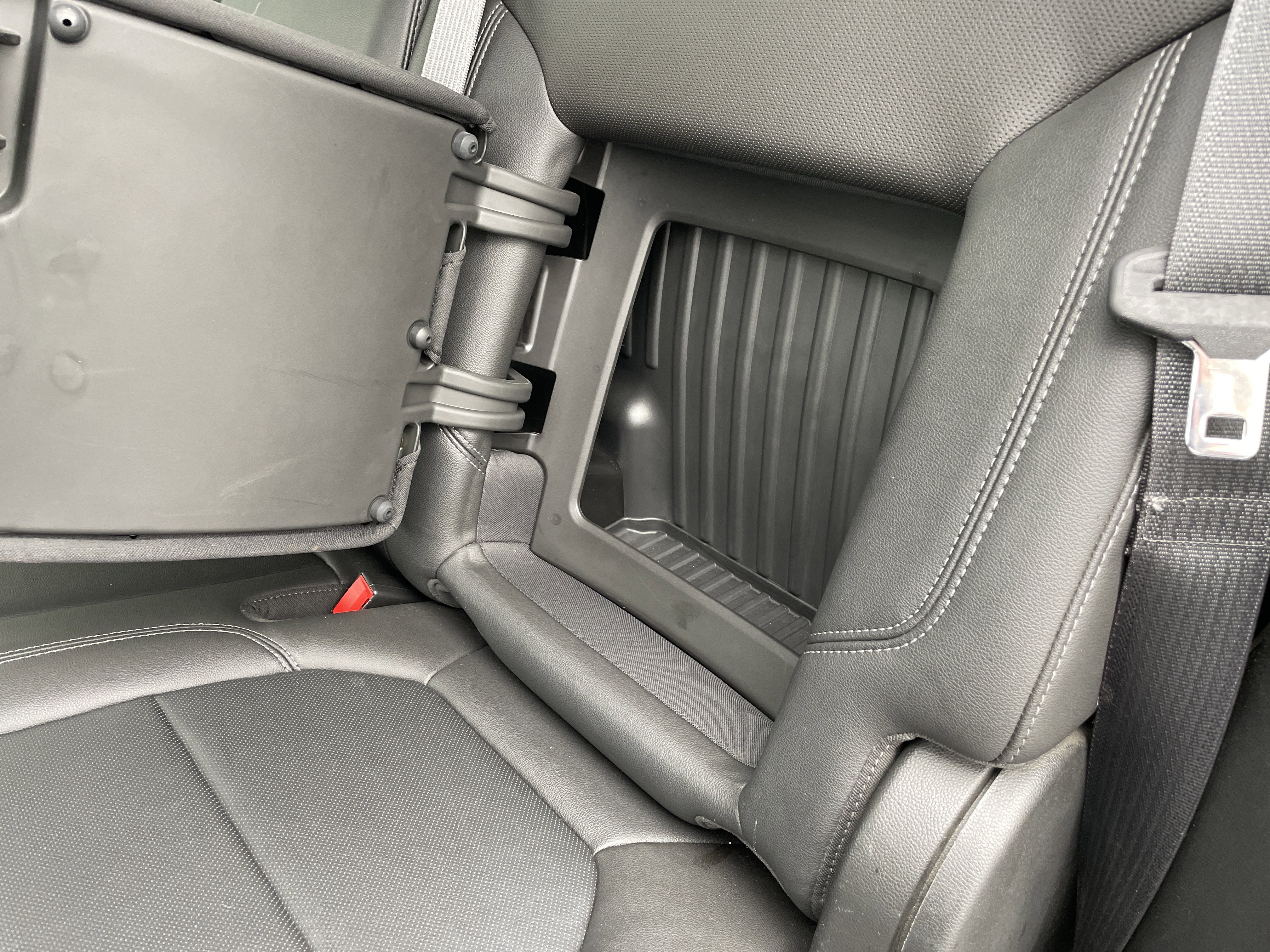 Used 2019 Chevrolet Silverado 1500 LTZ image 36