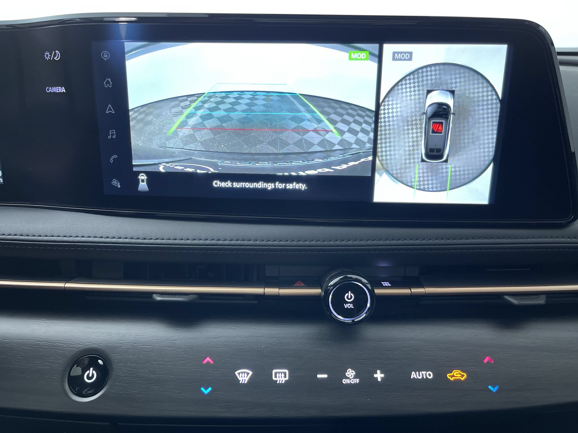 Used 2024 Nissan Ariya AWD image 19