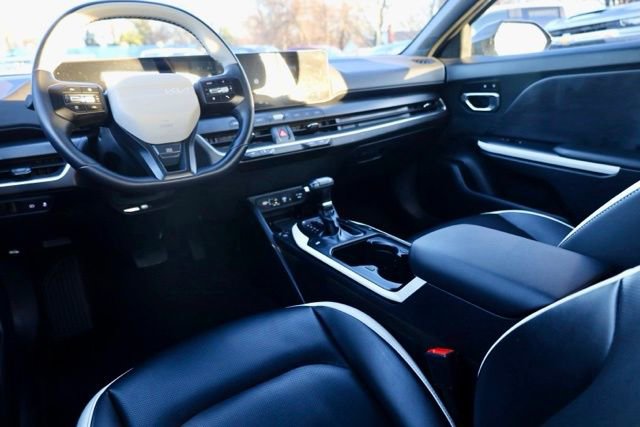 Used 2025 Kia K4 GT-Line w/ GT-Line Premium Package image 32