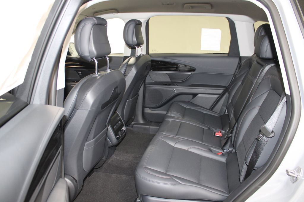 New 2026 Lincoln Nautilus Premier image 25