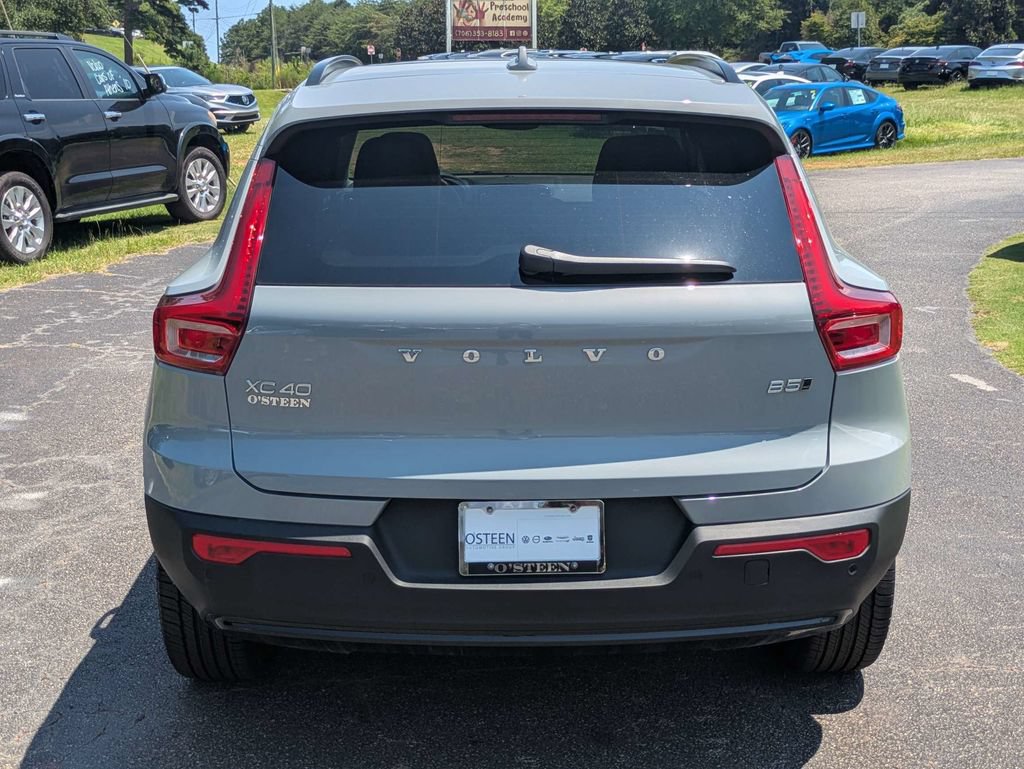 New 2026 Volvo XC40 B5 Plus w/ Protection Package Premier AWD/4WD image 5