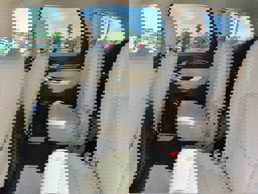 Used 2023 Buick Enclave Essence w/ Experience Buick Package image 30